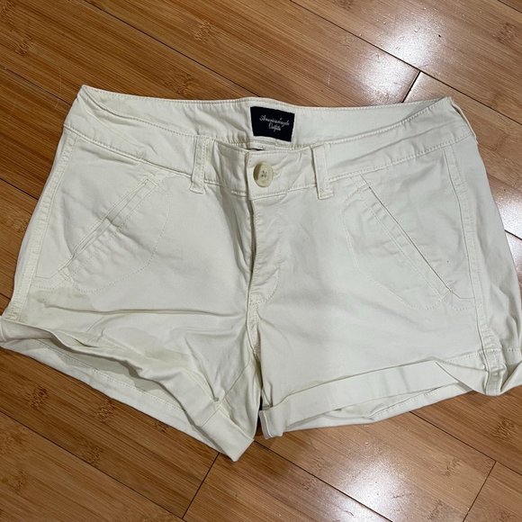 American Eagle Outfitters shorts Stretch Sz6 tan - Picture 1 of 5